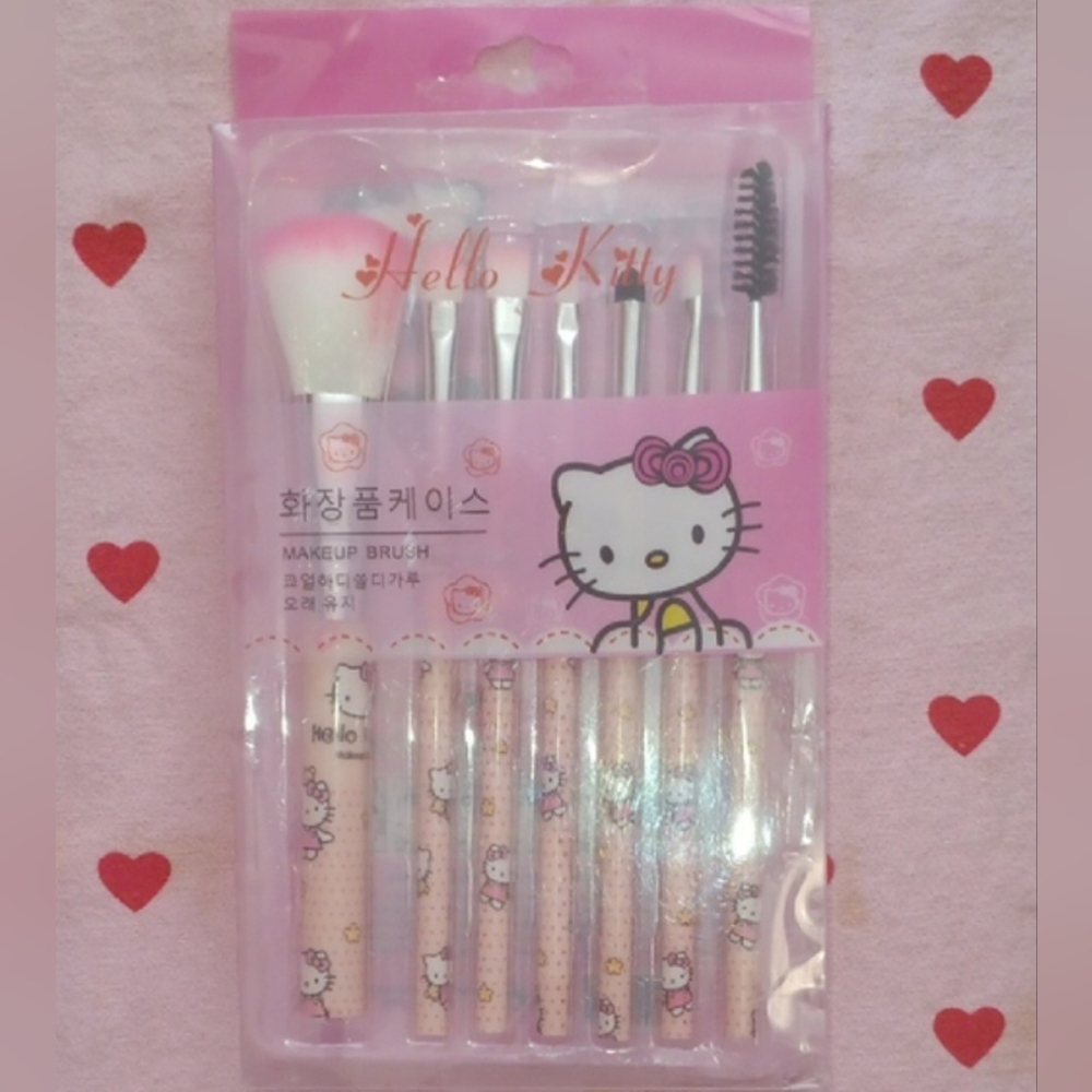 Hello Kitty Pink and White Brush Set